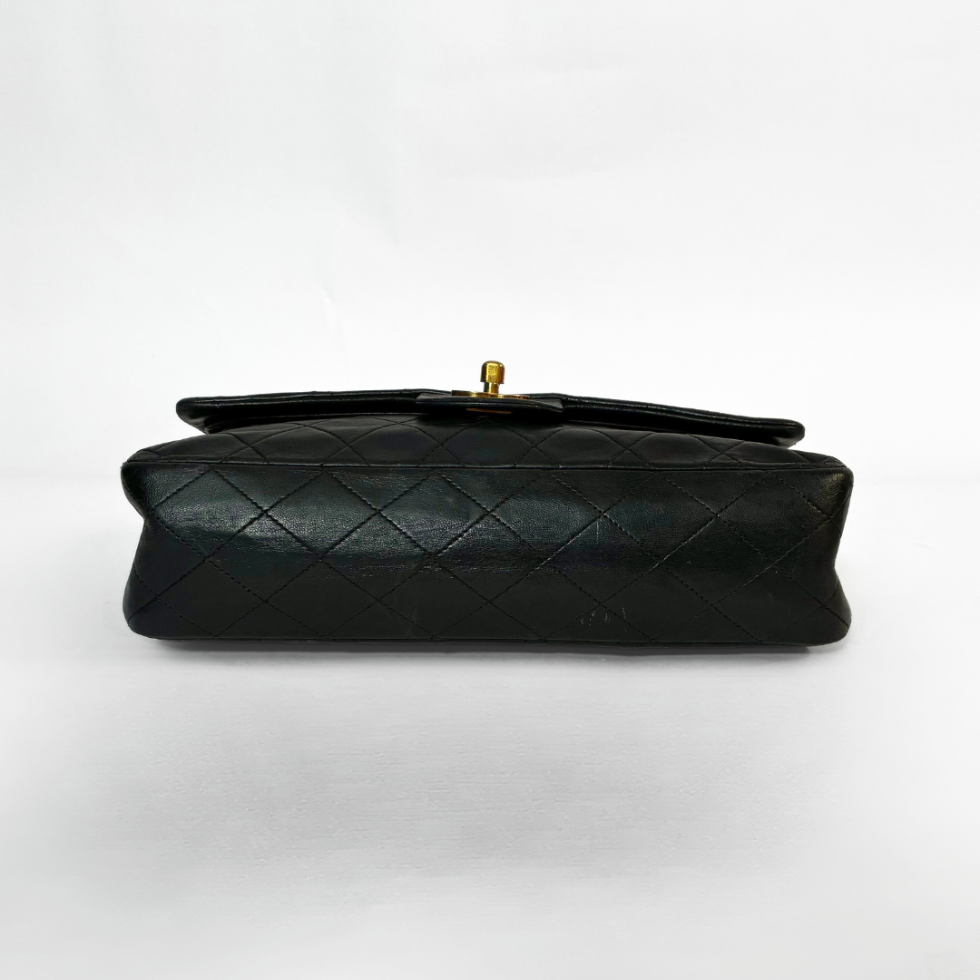 Chanel Chanel Medium Classic Double Flapbag - Shoulder bags - Etoile Luxury Vintage