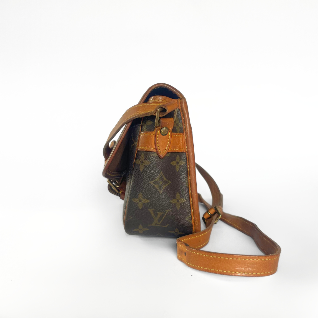 Louis Vuitton Louis Vuitton Sologne Monogram Canvas - Crossbody bags - Etoile Luxury Vintage