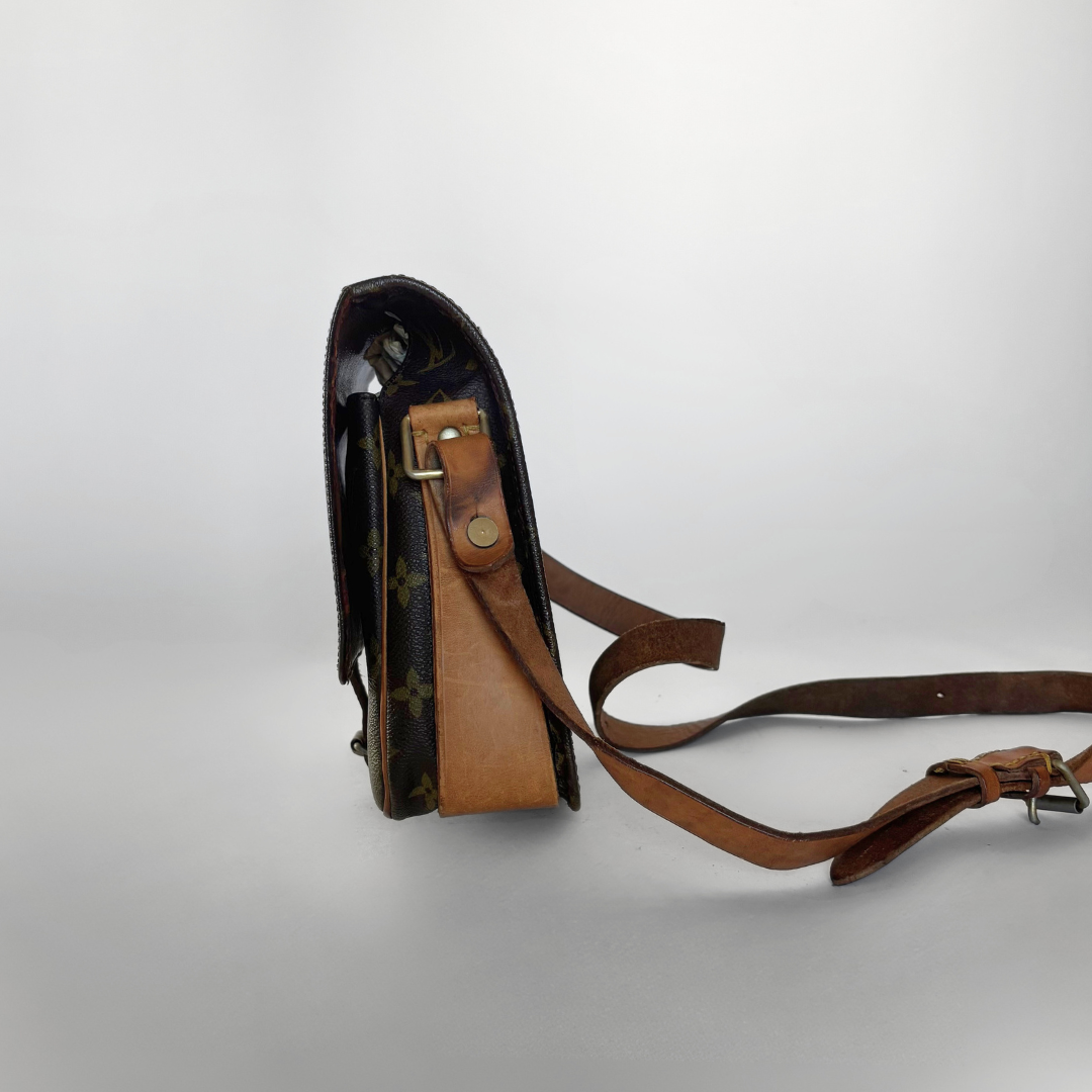 Louis Vuitton Louis Vuitton Cartouchi&egrave;re MM Monogram Canvas - Crossbody bags - Etoile Luxury Vintage