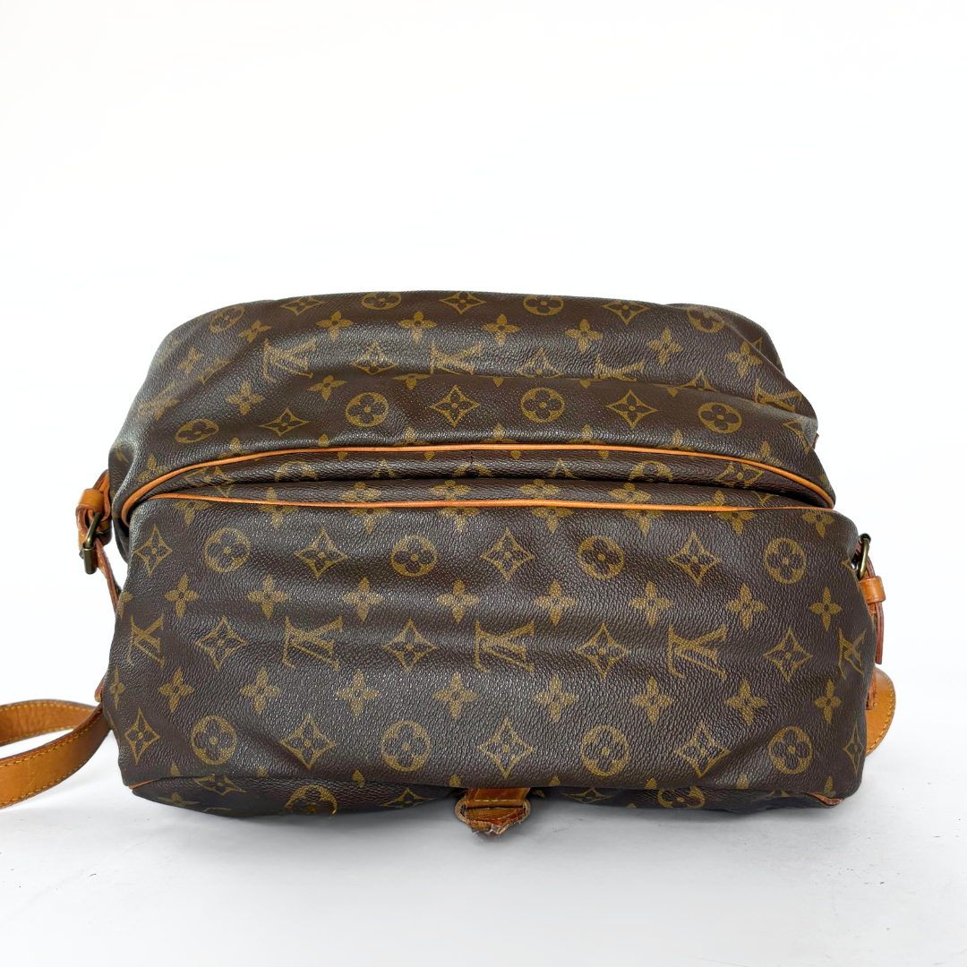 Louis Vuitton Louis Vuitton Saumur 35 Monogram Canvas - Crossbody bags - Etoile Luxury Vintage