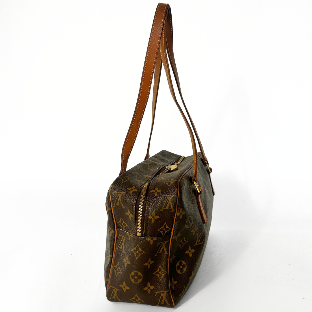 Louis Vuitton Louis Vuitton Cit&eacute; GM Monogram Canvas - Shoulder bags - Etoile Luxury Vintage
