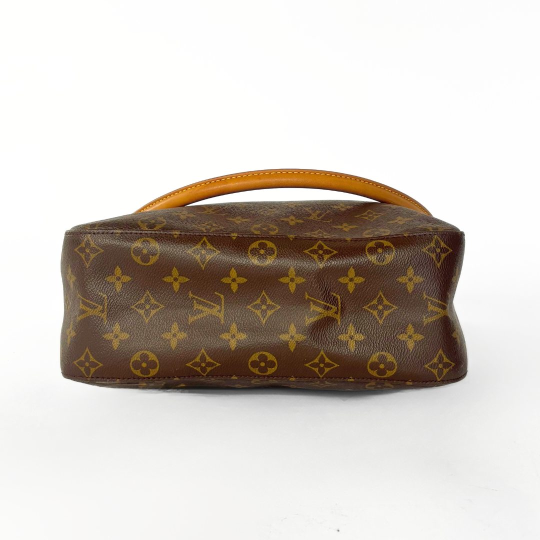 Louis Vuitton Louis Vuitton Looping GM Monogram Canvas - Shoulder bags - Etoile Luxury Vintage