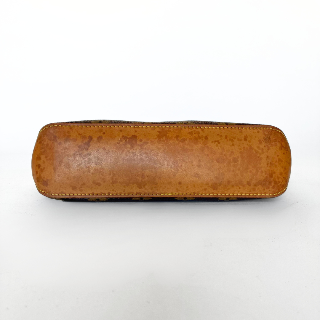 Louis Vuitton Louis Vuitton Trotteur Monogram Canvas - Crossbody bags - Etoile Luxury Vintage