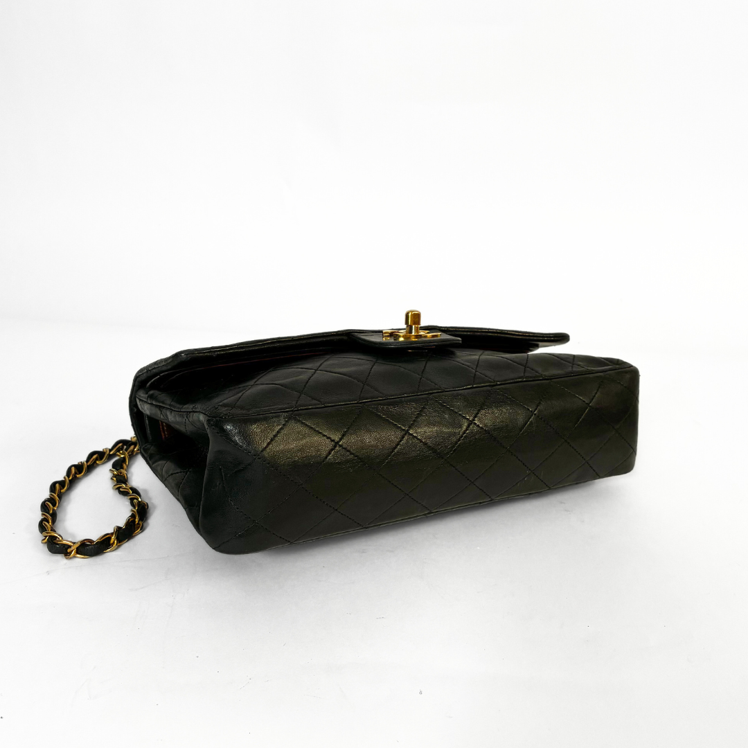 Chanel Chanel Medium Classic Double Flapbag - Shoulder bags - Etoile Luxury Vintage