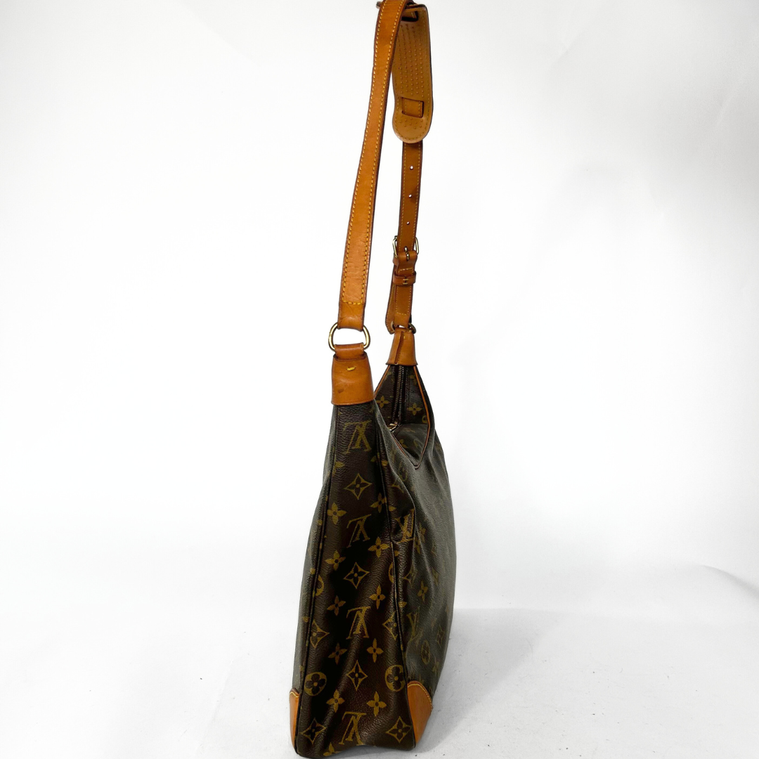 Louis Vuitton Louis Vuitton Boulogne GM Monogram Canvas - Shoulder bags - Etoile Luxury Vintage