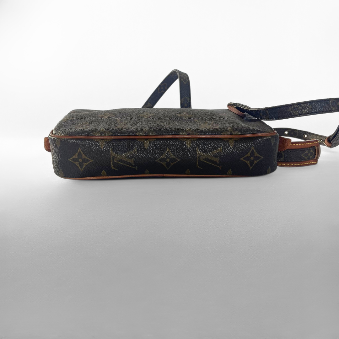 Louis Vuitton Louis Vuitton Marly Monogram Canvas - Crossbody bags - Etoile Luxury Vintage
