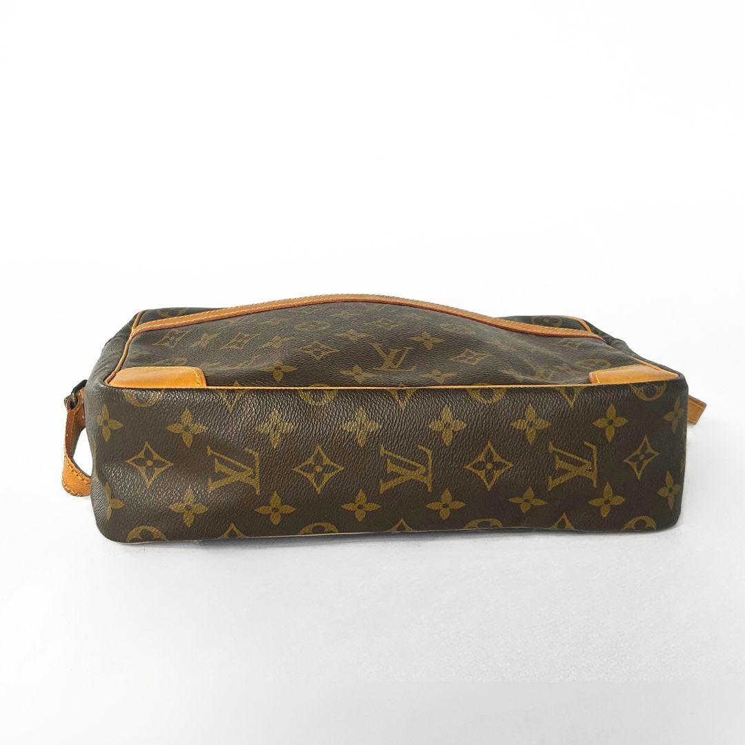 Louis Vuitton Louis Vuitton Trocadero GM Monogram Canvas - Crossbody bags - Etoile Luxury Vintage