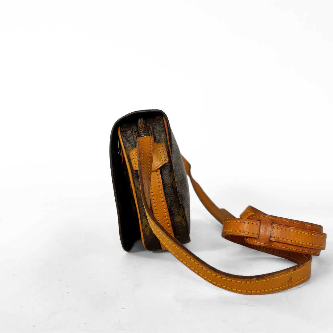 Louis Vuitton Louis Vuitton Saint-Germain Monogram Canvas - Crossbody bags - Etoile Luxury Vintage