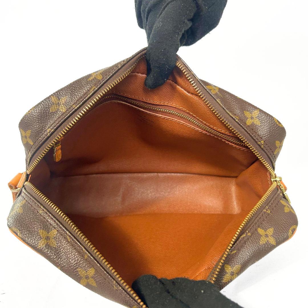 Louis Vuitton Louis Vuitton Trocadero GM Monogram Canvas - Crossbody bags - Etoile Luxury Vintage