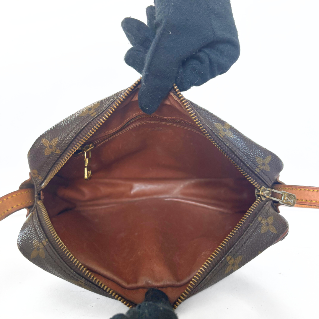 Louis Vuitton Louis Vuitton Jeune Fille Monogram Canvas - Crossbody bags - Etoile Luxury Vintage