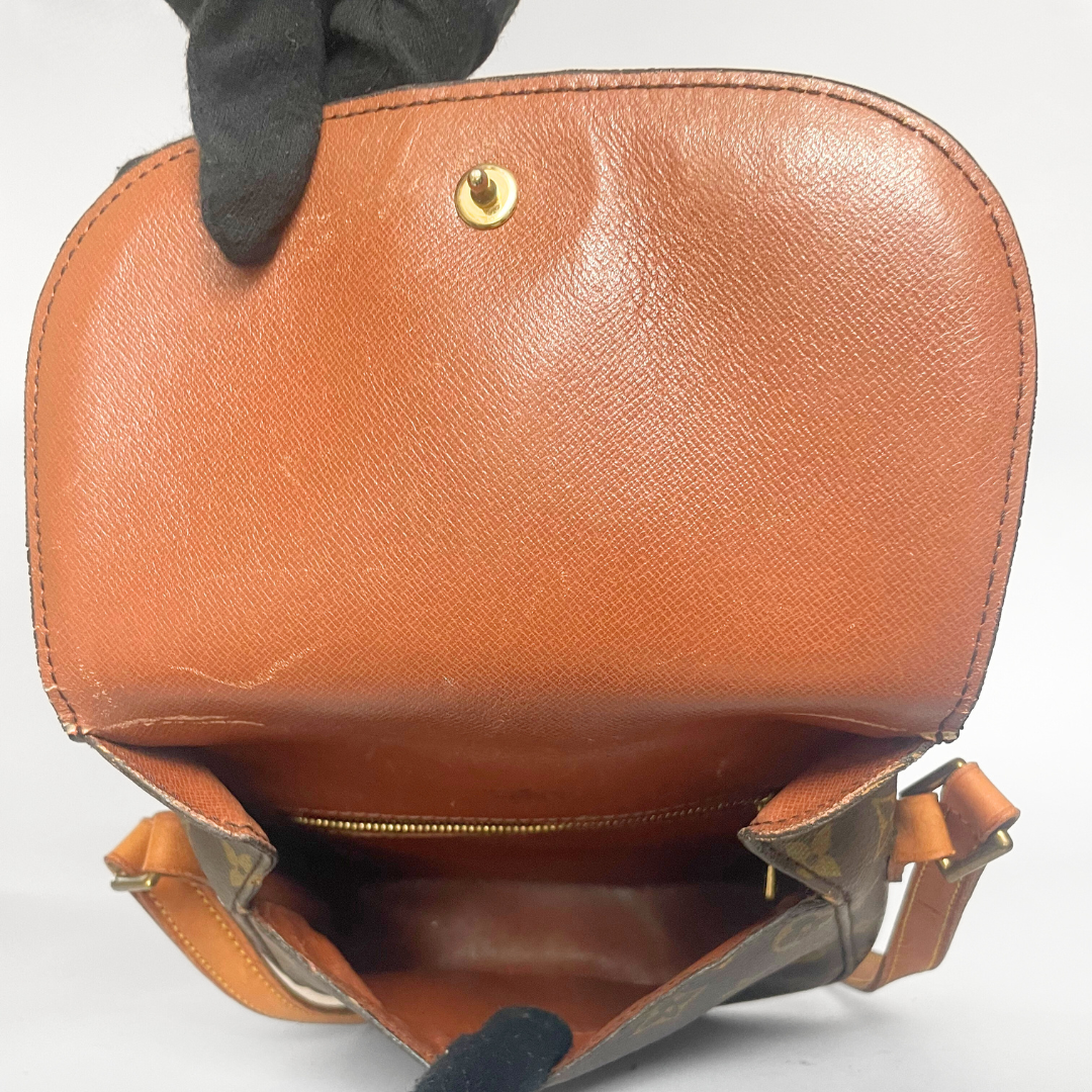 Louis Vuitton Louis Vuitton Saint Cloud MM in Monogram Canvas - Crossbody bags - Etoile Luxury Vintage