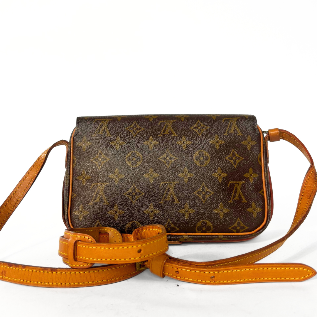 Louis Vuitton Louis Vuitton Saint-Germain Monogram Canvas - Crossbody bags - Etoile Luxury Vintage