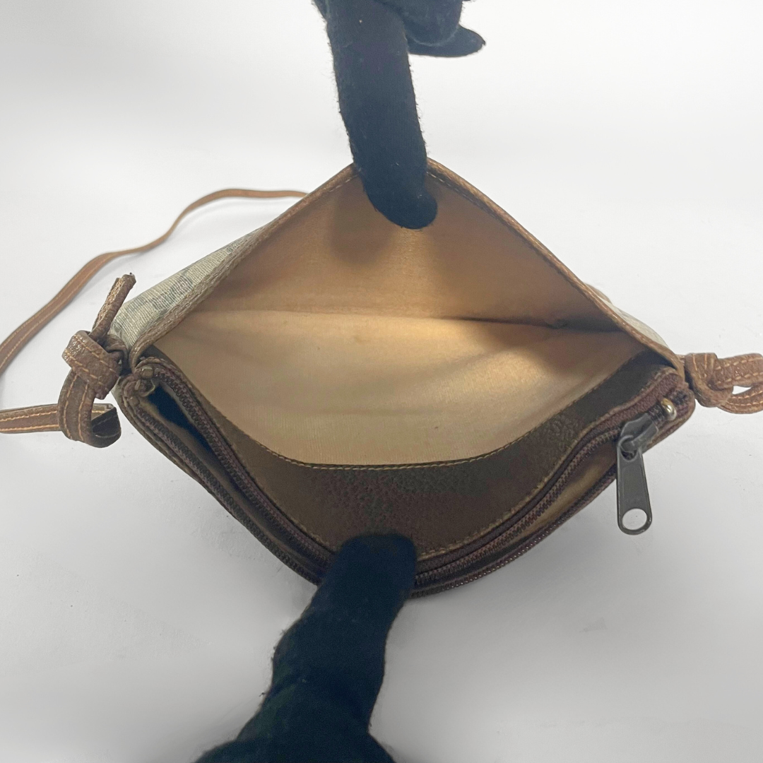 Gucci Gucci Vintage Crossbody Bag Canvas - Crossbody bags - Etoile Luxury Vintage