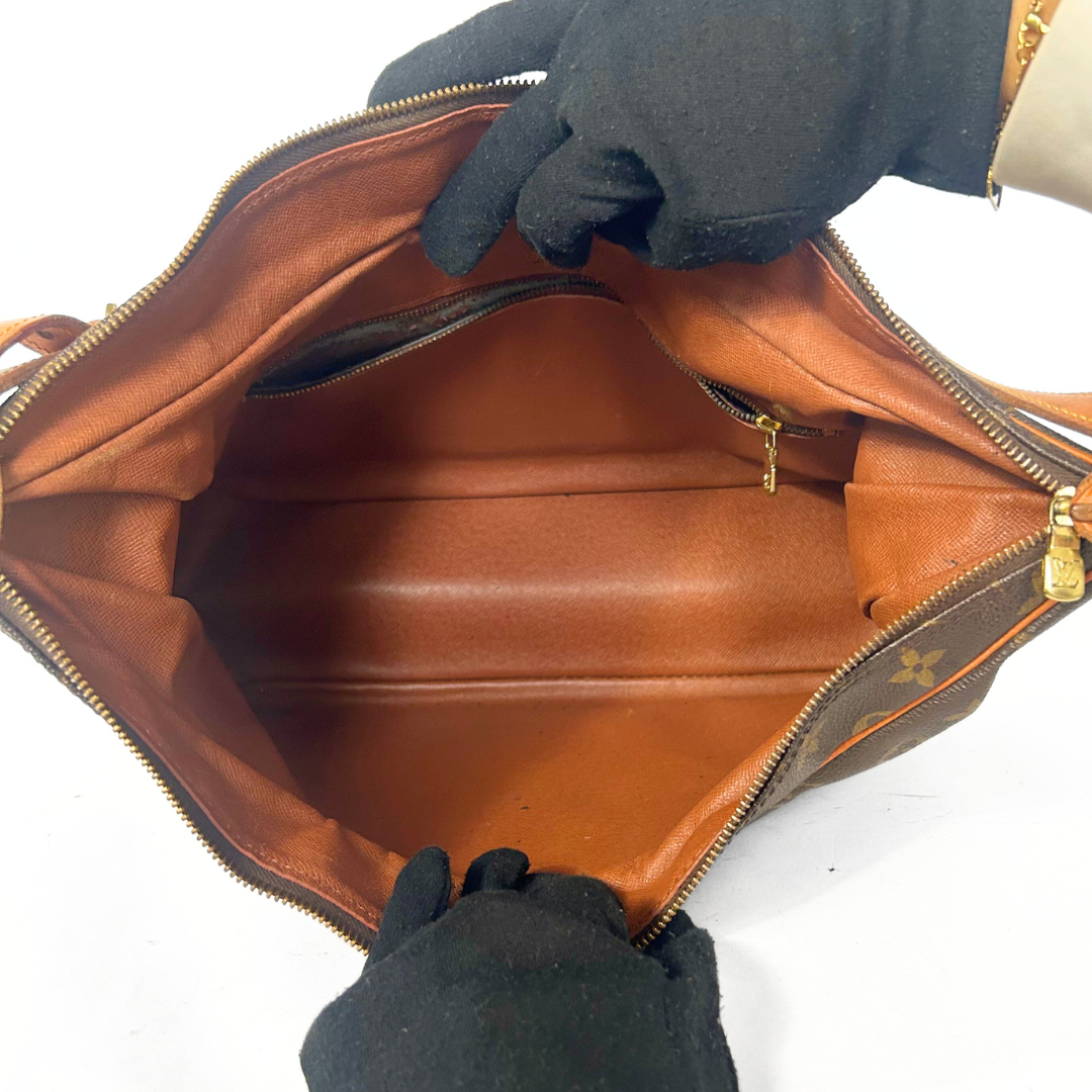 Louis Vuitton Louis Vuitton Boulogne GM Monogram Canvas - Shoulder Bags - Etoile Luxury Vintage