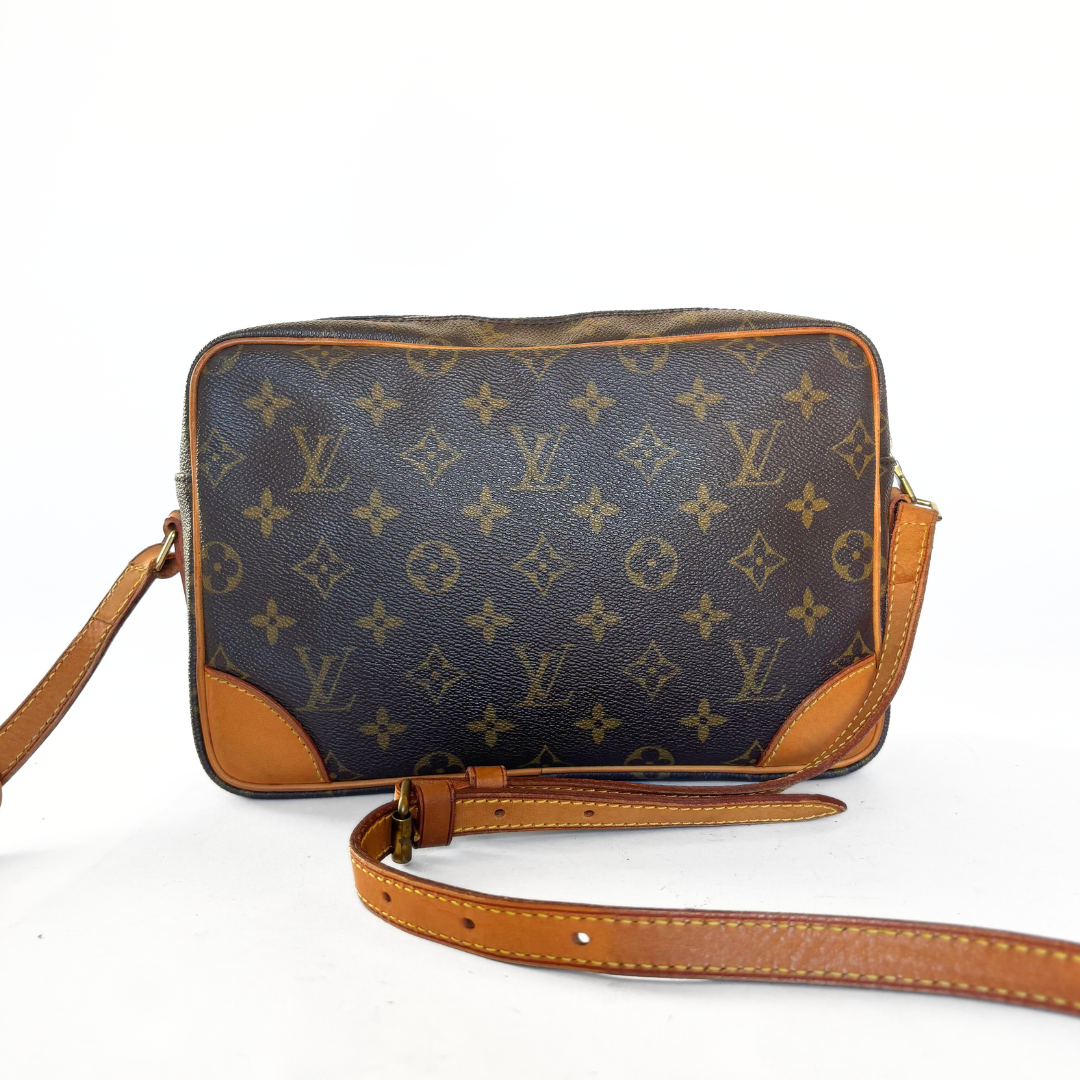 Louis Vuitton Louis Vuitton Trocadero PM Monogram Canvas - Crossbody bags - Etoile Luxury Vintage
