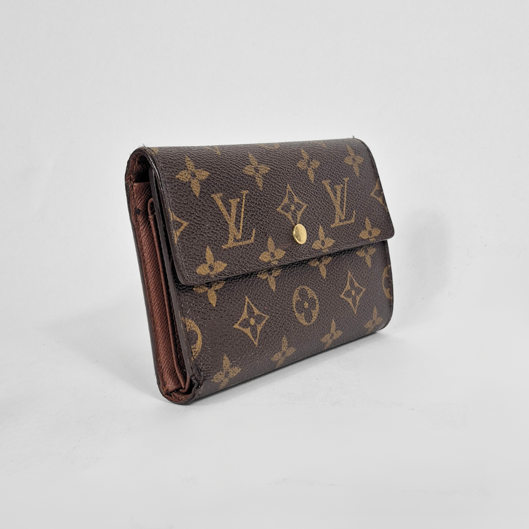 Louis Vuitton International Wallet Medium
