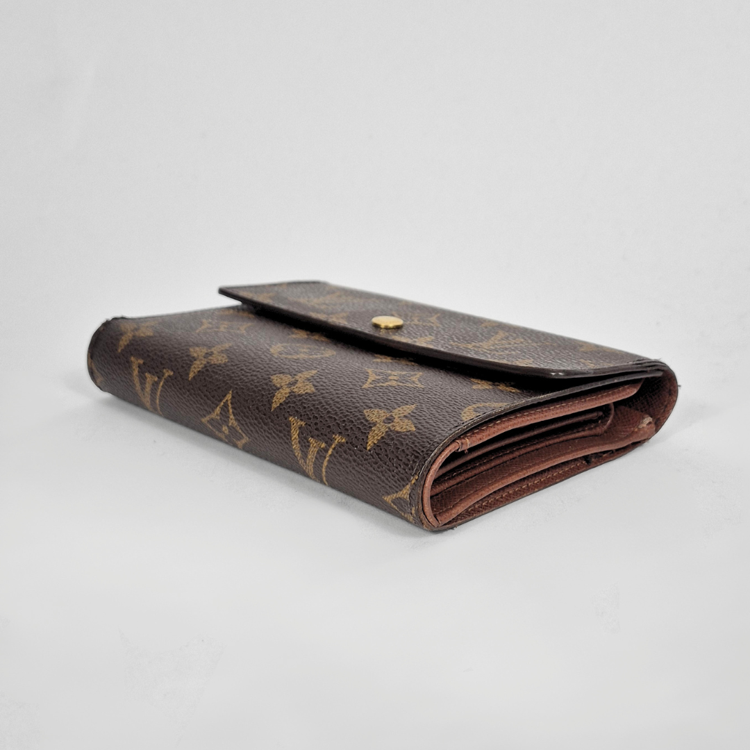 Louis Vuitton International Wallet Medium