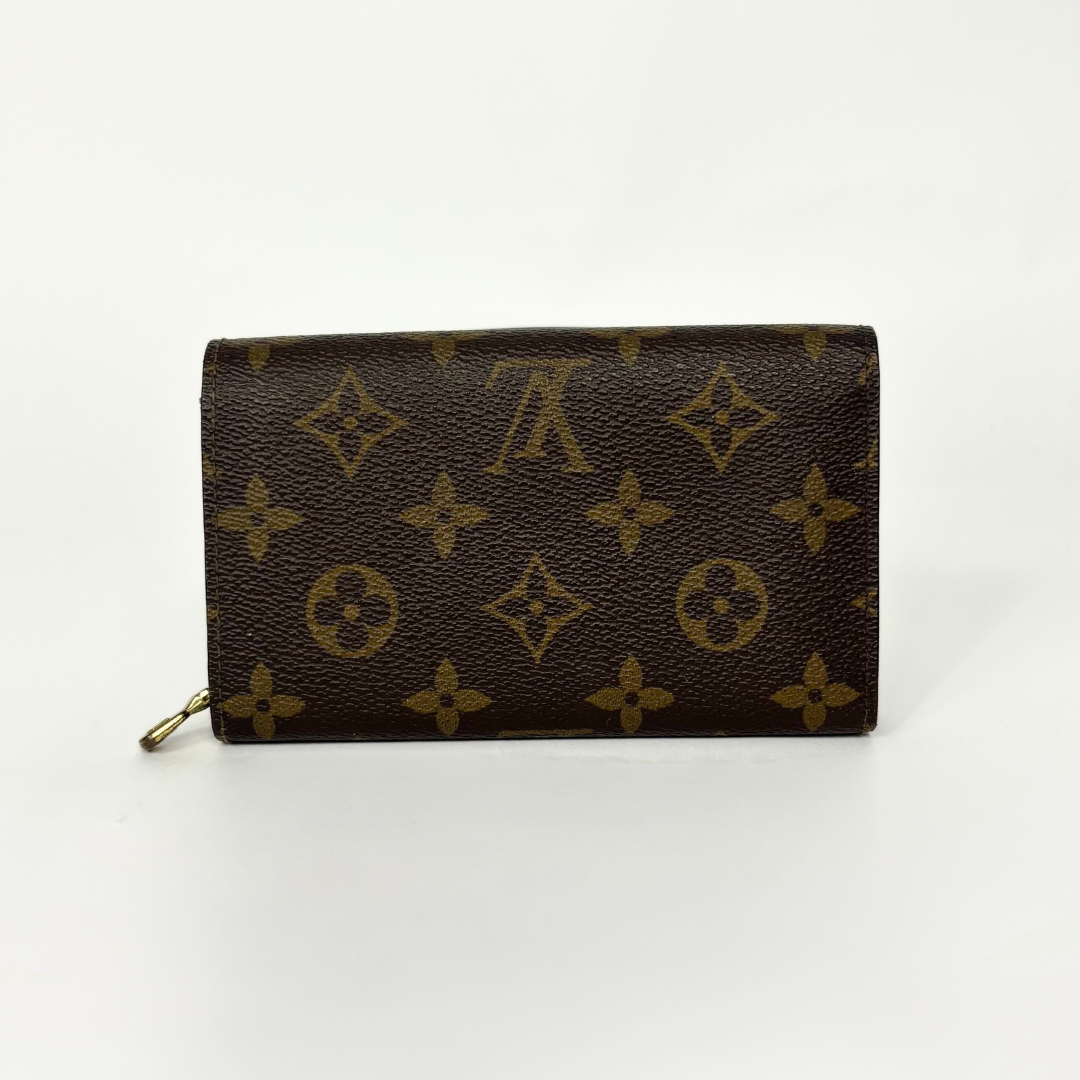 Louis Vuitton Wallet International