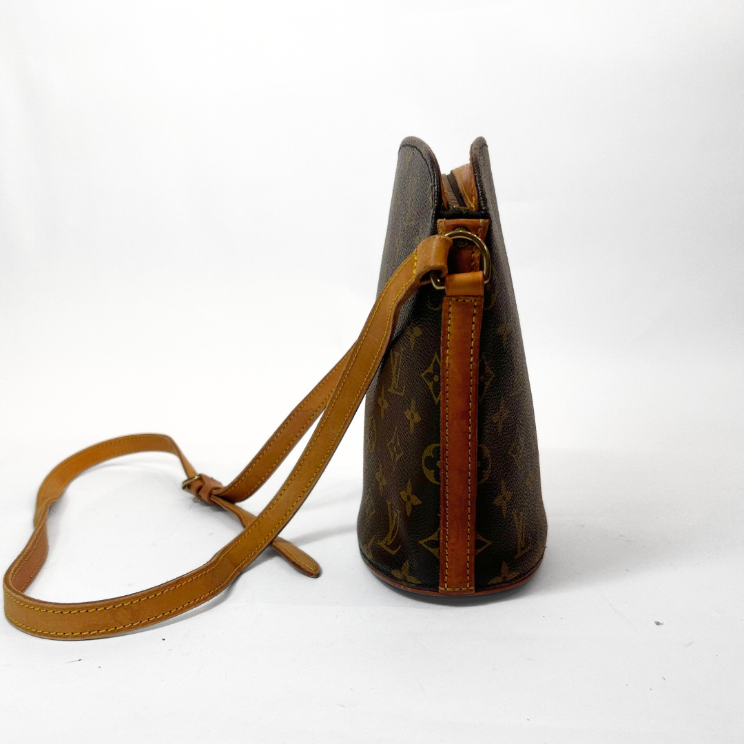 Louis Vuitton Louis Vuitton Drouot Monogram Canvas - Crossbody bags - Etoile Luxury Vintage