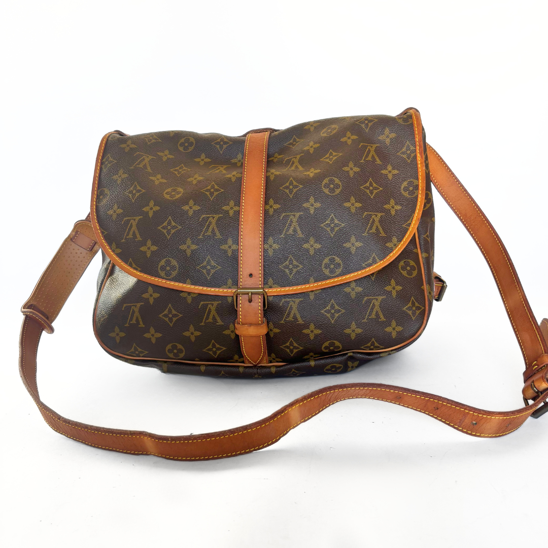 Louis Vuitton Louis Vuitton Saumur 35 Monogram Canvas - Crossbody bags - Etoile Luxury Vintage