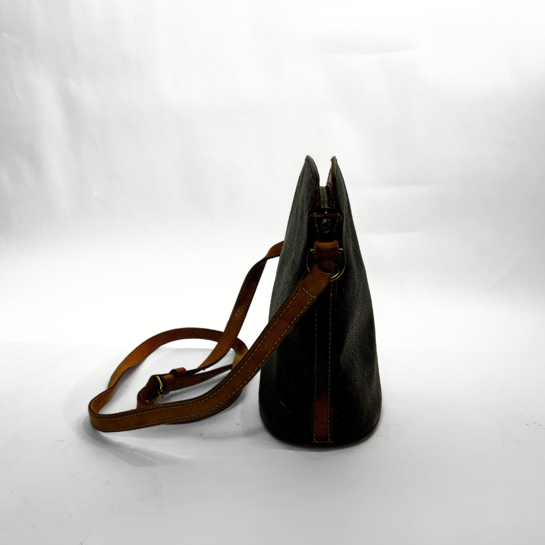 Louis Vuitton Louis Vuitton Drouot Monogram Canvas - Crossbody bags - Etoile Luxury Vintage