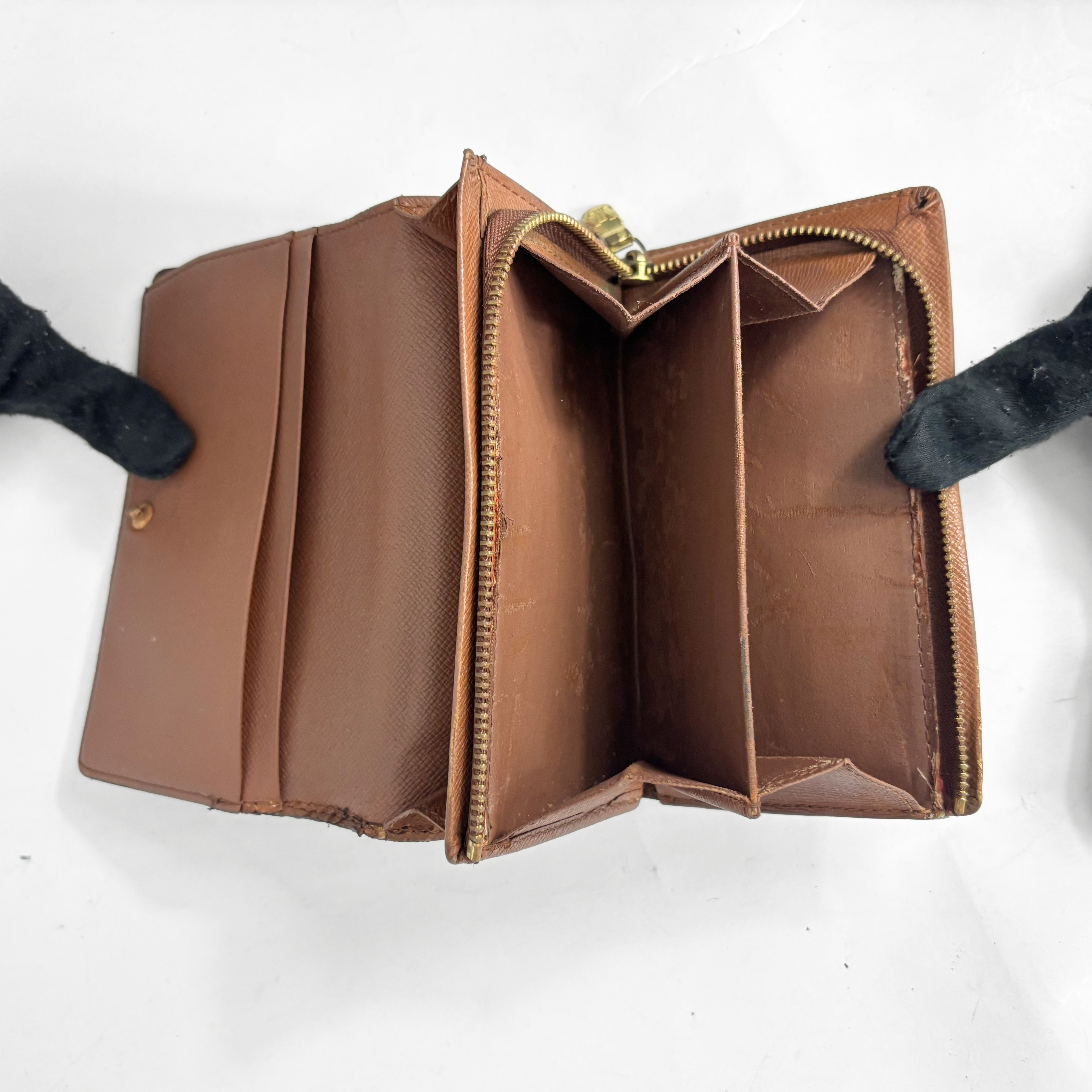 Louis Vuitton Wallet Medium