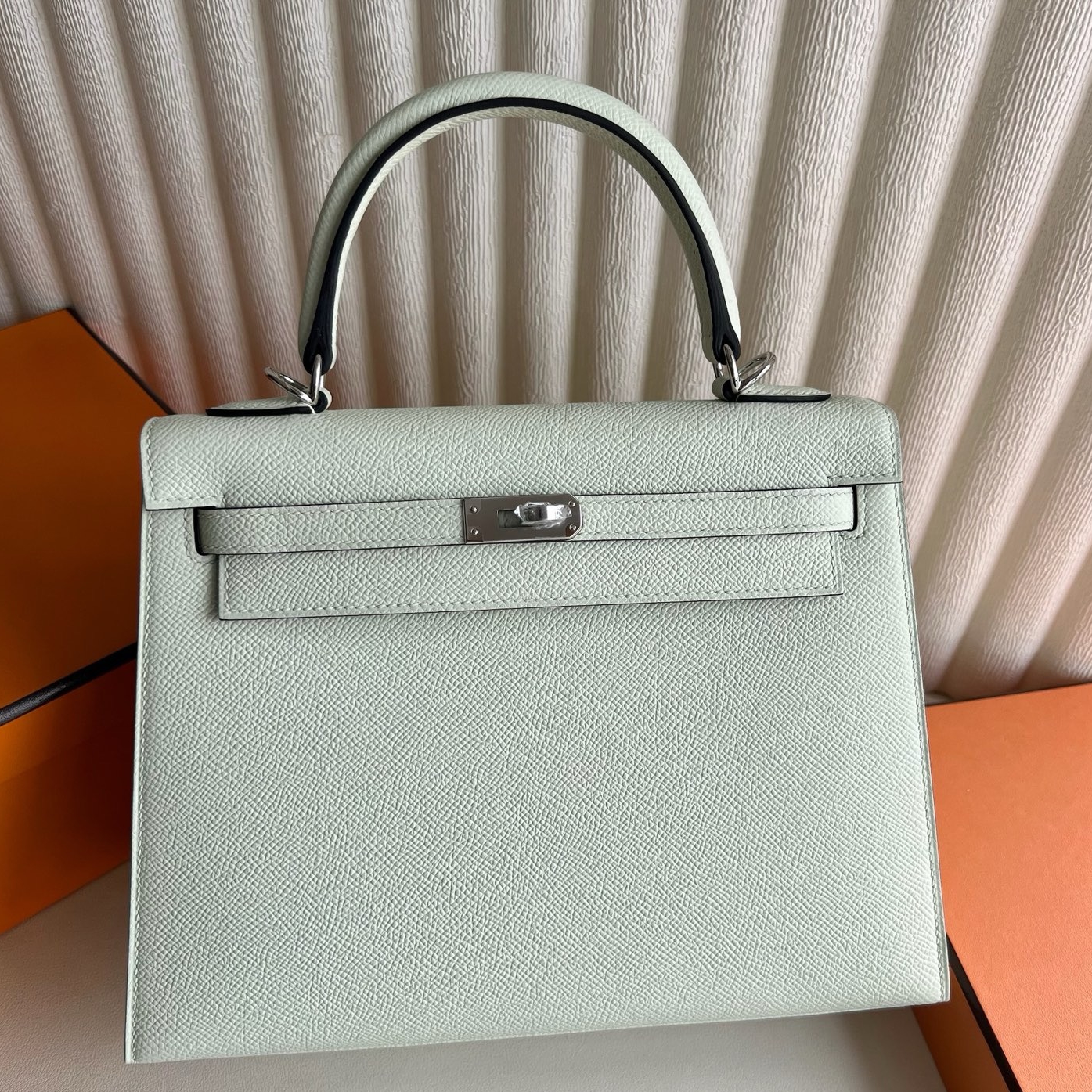 Hermes Kelly Sellier 25 Handmade Bag in Vert Fizz Epsom Calfskin 